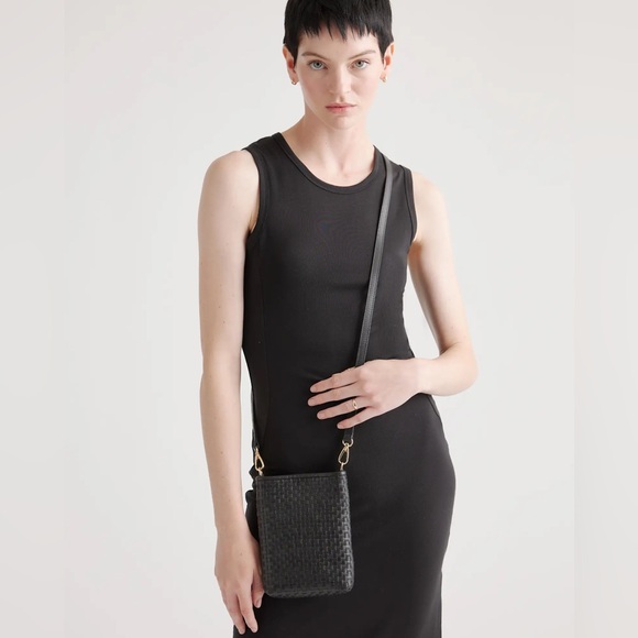 Quince Black Italian Leather Crossbody Bag - Picture 4 of 4